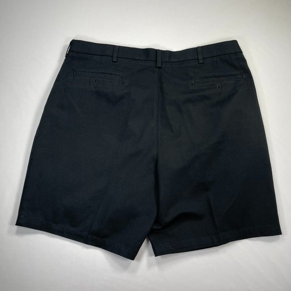 RoundTree & Yorke, Men's Shorts, Size 40 - Picture 2 of 5